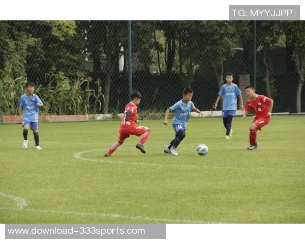 飞跃童年足球梦想点燃青春激情的成长之路